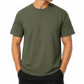 Herren-T-Shirt M aus Textil Olivgrün mit Rundhals Kurzarm